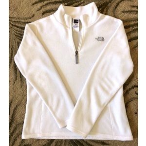 Girls North Face fleece pull over